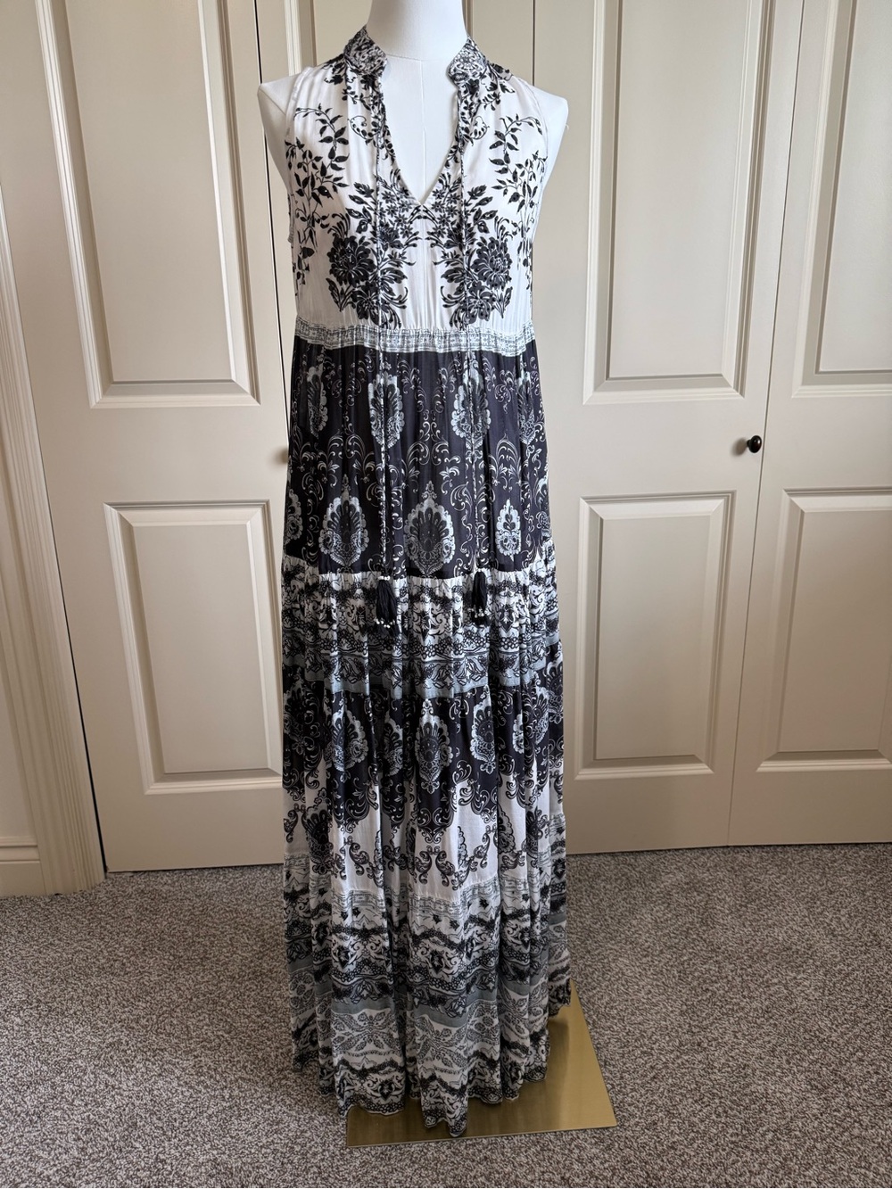 Sleeveless Black & White Floral Tiered Maxi Dress